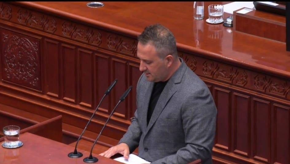 Tahiri sulmon Ilirën Dauti: "Je aktore, jo viktimë – votat fitohet ndryshe!" 