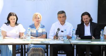 Info Shqip: Mexhiti me rastin e Festivalit internacional të muzikës “Çarshia”: Fillon një traditë e re kulturore për Çairin dhe Shkupin
