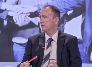 Taravari: 80 për qind e qytetarëve s’i njohin as 2 ministra shqiptarë, s’kanë kurrfarë ndikimi