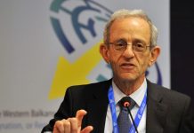 Serwer: BE e SHBA duhet ta ndëshkojnë Serbinë për ta zhbllokuar Kosovën