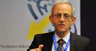 Info Shqip: Serwer: BE e SHBA duhet ta ndëshkojnë Serbinë për ta zhbllokuar Kosovën
