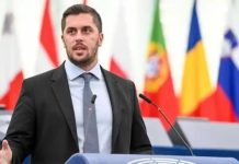 Eurodeputeti Fragkos: Shkupi është “shtet pa bazament historik, i ndërtuar në tokë të huaj”