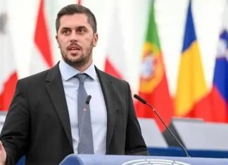 Eurodeputeti Fragkos: Shkupi është “shtet pa bazament historik, i ndërtuar në tokë të huaj”