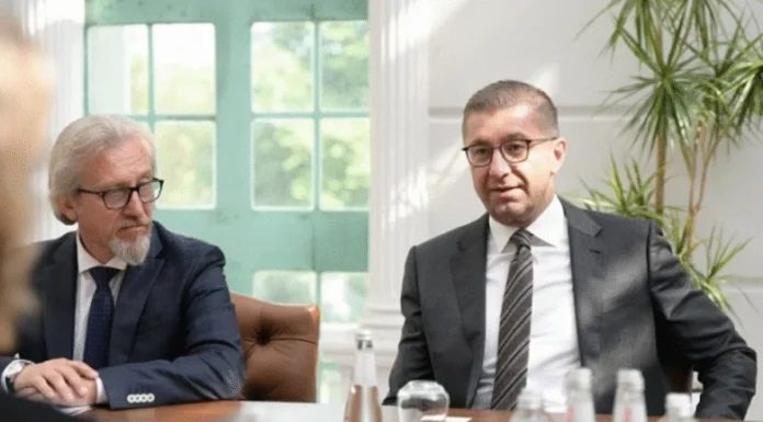 Hristijan-Mickoski-Fatmir-Limani