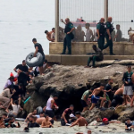 Me not drejt Europës! Qindra emigrantë kalojnë detin për të hyrë në Spanjë