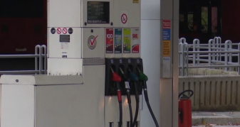 Info Shqip: Qeveria zgjat gjendjen e krizës për naftën dhe derivatet deri më 20 tetor