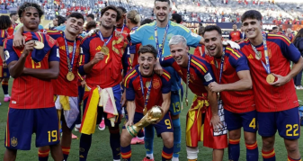 Info Shqip: Premtimi i çmendur i yllit të Barcelonës: Nëse fitojmë Ligën e Kampionëve, do të bëj tatuazh fytyrën e Flickut