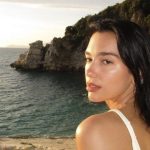 Nga “vendi më i bukur në botë” te butoni “Delete”: Çfarë e bëri Dua Lipën të fshijë fotot e Kep Merlit?
