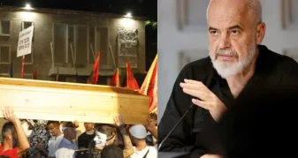 Info Shqip: Arkmorti në duart e protestuesve, reagon Rama: Para 20 vjetësh ishte me të vdekurin brenda, sot tubimi në duar e llapaqorrëve dhe çakejve nga Prishtina e Tetova