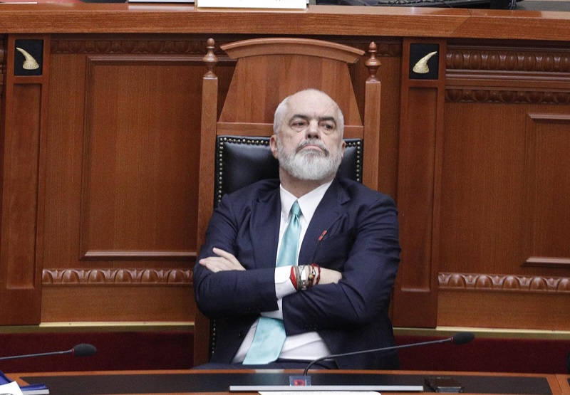 Kryeministri Rama sulmon mercenarët e protestës: "Kjo nuk është demokraci" 