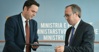 Info Shqip: “Kuvendi nuk është kundër askujt”, Hoti prononcohet para se LDK-ja të vendosë për fatin e Abdixhikut