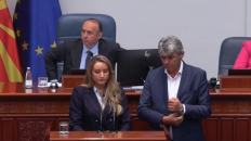 Info Shqip: Dauti bllokon seancën, kërkon përgjigje nga Mickoski për pyetjen parlamentare