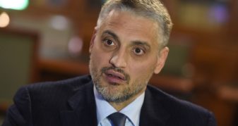 Info Shqip: Çedomir Jovanoviq i kërkon falje shqiptarëve për deklaratën gjenocidale të ministres së Vuçiqit
