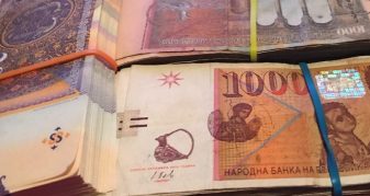 Info Shqip: Punonjësi i Universitetit të Tetovës dyshohet se përvetësoi mbi 3.3 milionë denarë nga pagesat e studentëve
