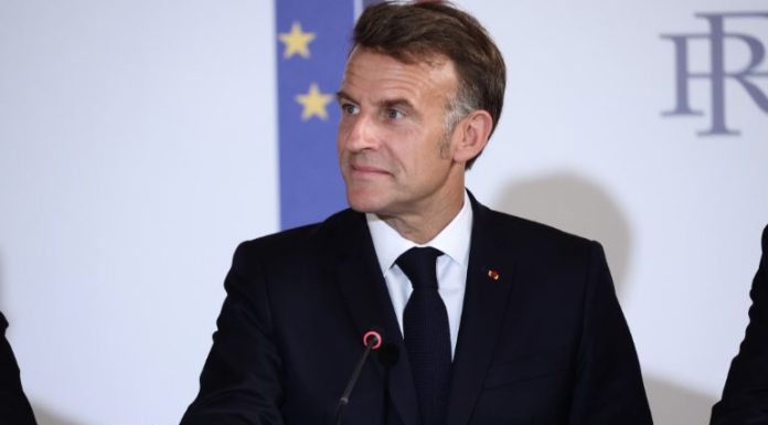 macron-1