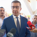 Info Shqip: Rritja e çmimeve të derivateve, Mickoski paralajmëron ndërhyrje të reja: Po shqyrtohet edhe ulja e TVSH-së