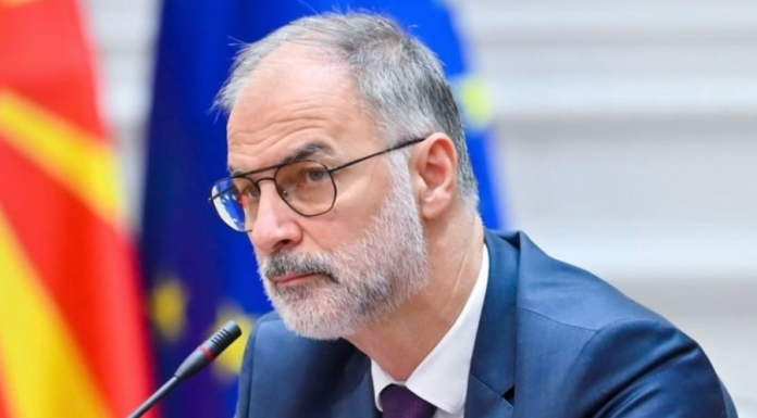 stoilkovic_7-41-900x586