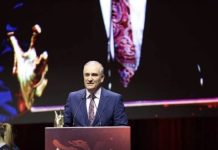 E gjithë Zvicra flet për mësuesin shqiptar nga Kumanova, nderohet me çmimin “Shqiponja e Artë”