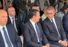 Kurti mbërrin në Shkup për gurthemelin e autostradës Shkup–Bllacë