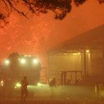Zjarr masiv në Kroaci, një grua humbet jetën, një tjetër e zhdukur. 10 persona në terapi intensive (VIDEO)