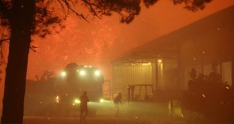 Info Shqip: Zjarr masiv në Kroaci, një grua humbet jetën, një tjetër e zhdukur. 10 persona në terapi intensive (VIDEO)