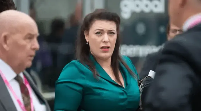 Kearns  Evropa t i  Iuftojë  lidhjet Serbi Rusi Kinë  Britania qëndron përkrah Kosovës