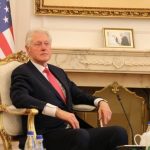 Info Shqip: S’do ta besoni sa vite po mbush Bill Clinton, sot feston ditëlindjen