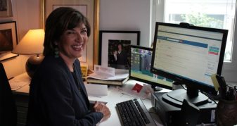 Info Shqip: Christiane Amanpour për vdekjen e Ratko Mlladiqit: Një nga vrasësit më brutalë të botës më në fund ka vdekur