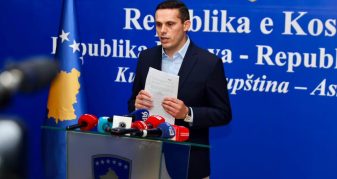Info Shqip: PDK paralajmëron kallëzim penal ndaj Avni Deharit për “shpërdorim të detyrës”