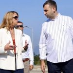 Info Shqip: Latifi prezantoi para ambasadores amerikane progresin e ndërlidhjes energjetike me Shqipërinë, projekt i pritur me dekada