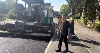 Info Shqip: Asfaltohet rruga “Ferid Murad”! Mexhiti: Po ndërtojmë Çairin që kemi premtuar