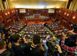 Sot konstituimi i Kuvendit të Kosovës, VV dhe LDK ende pa marrëveshje?