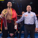 Boksieri shqiptar nuk përmbahet, fiton me nokaut dhe mbron titullin WBO (VIDEO)