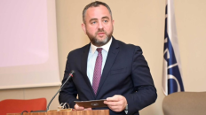 Info Shqip: Toshkovski: Nga tani edhe motoçiklistët do të sanksionohen automatikisht përmes sistemit “Qyteti i Sigurt”