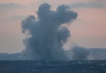 Droni izraelit bombardon buldozerin e ushtrisë libaneze që po pastronte rrugën në Mansouri