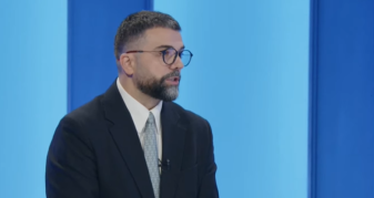 Info Shqip: Behrami e quan Kurtin “frikacak”: I shkoi jeta t’u fsheh