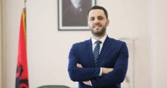 Info Shqip: Ministri Lamallari tregon pse u shpallën “non grata” dy shtetasit e Maqedonisë