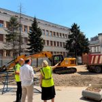 Info Shqip: Po ndërtohet parking për deputetët pranë Kuvendit, Gashi ndjek nga afër ecurinë e punimeve