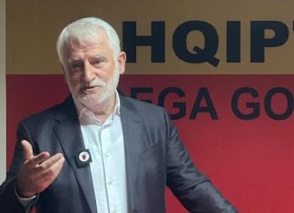 Thaçi: Mickovski sillet si të jetë kryeministër vetëm i maqedonasve, i ka harruar shqiptarët
