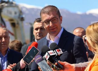 Mickoski sfidon opozitën: Kemi mandat deri 2028, por nëse duan zgjedhje të parakohshme shkojmë