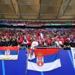 Skandal i madh në Beograd ndaj Sanxhakut! Shfaqet edhe pankarta fashiste kundër Kosovës