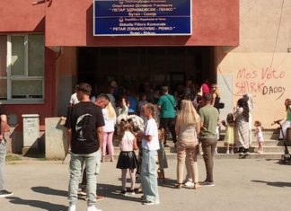 Nxënësit shqiptarë shumicë në shkollat fillore në Butel të Shkupit (TABELA)