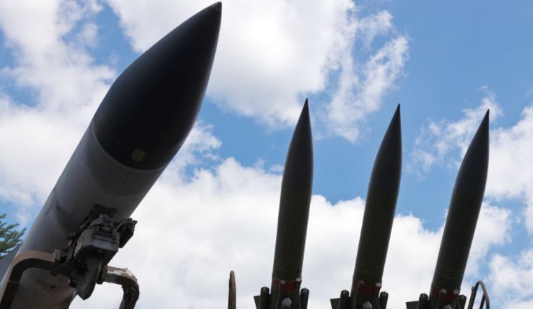 Sllovenia do blejë 3000 raketa ajër-tokë