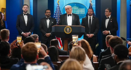 Info Shqip: Rekord historik në Shtëpinë e Bardhë: 57 zyrtarë të Trump zotërojnë pasuri përrallore secili nga mbi 100 milionë dollarë