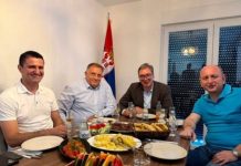 Vuçiq mbledh aleatët pro-rusë në shtëpinë e tij, bashkon rrjetin politik të “Botës serbe”