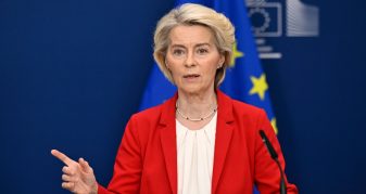 Info Shqip: Von der Leyen anashkalon Serbinë dhe Bosnjën në turneun e saj në Ballkan