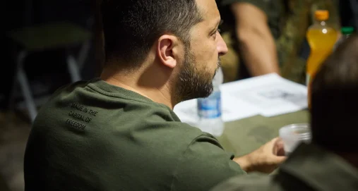 Info Shqip: Kryeministri norvegjez: Aeroplani i Zelenskyt për pak sa nuk u godit nga një dron