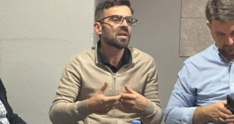 Info Shqip: Huseini nis takimet me banorët e Çellopekut, shoqërohet nga kryetari i Sarajit, Muhamet Elmazi
