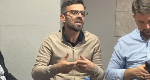 Info Shqip: Huseini nis takimet me banorët e Çellopekut, shoqërohet nga kryetari i Sarajit, Muhamet Elmazi