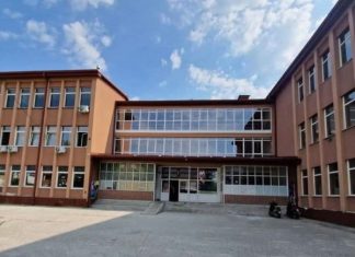 78 nxënës shqiptarë në 3 paralele, ndërsa 38 maqedonas në po aq paralele – kërkohet hapja e një paraleleje të katërt